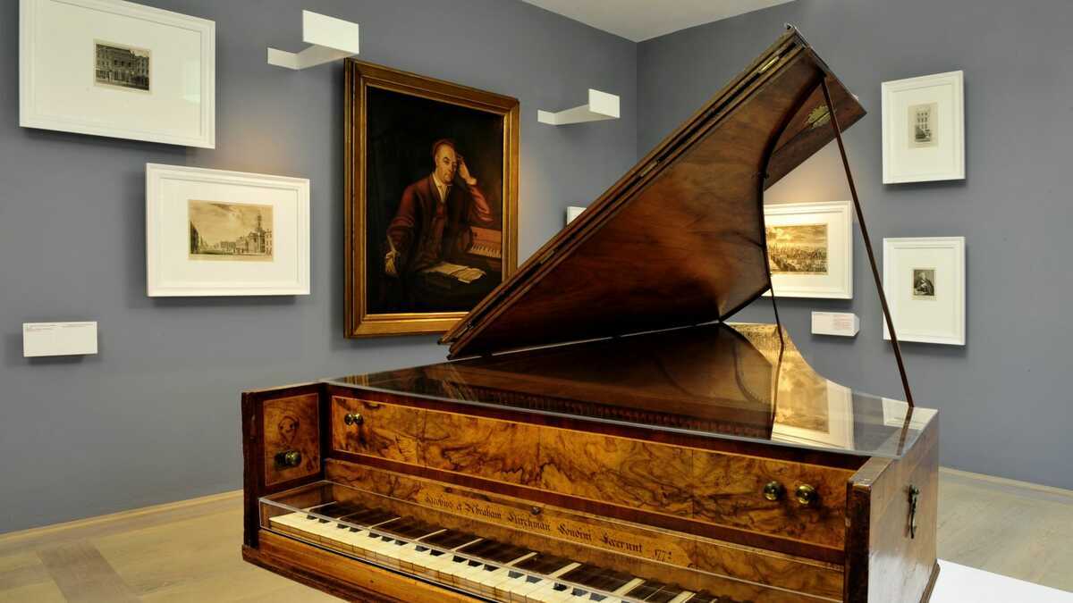 Historical musical instruments  Historical musical instruments